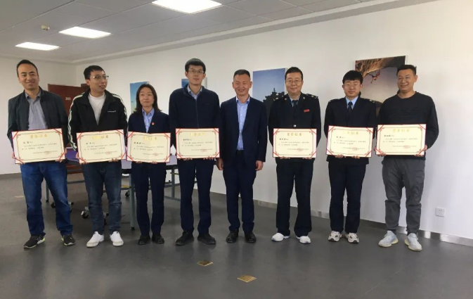 市產(chǎn)投集團(tuán)團(tuán)委舉辦“慶五一、迎五四”球類聯(lián)誼比賽(圖3)